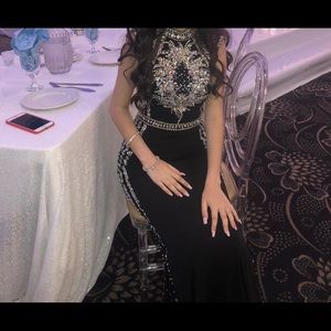 Black Dress Size 2 ( worn once )